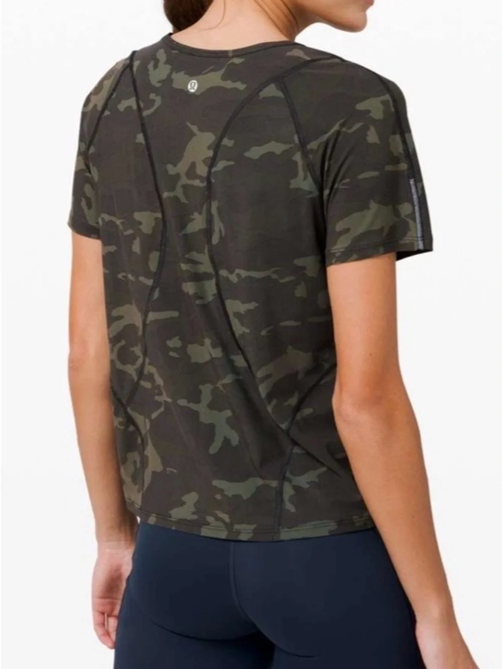 LULULEMON Incognito Camo Multi Gator Green Outrun The Heat Short Sleeve Size 10